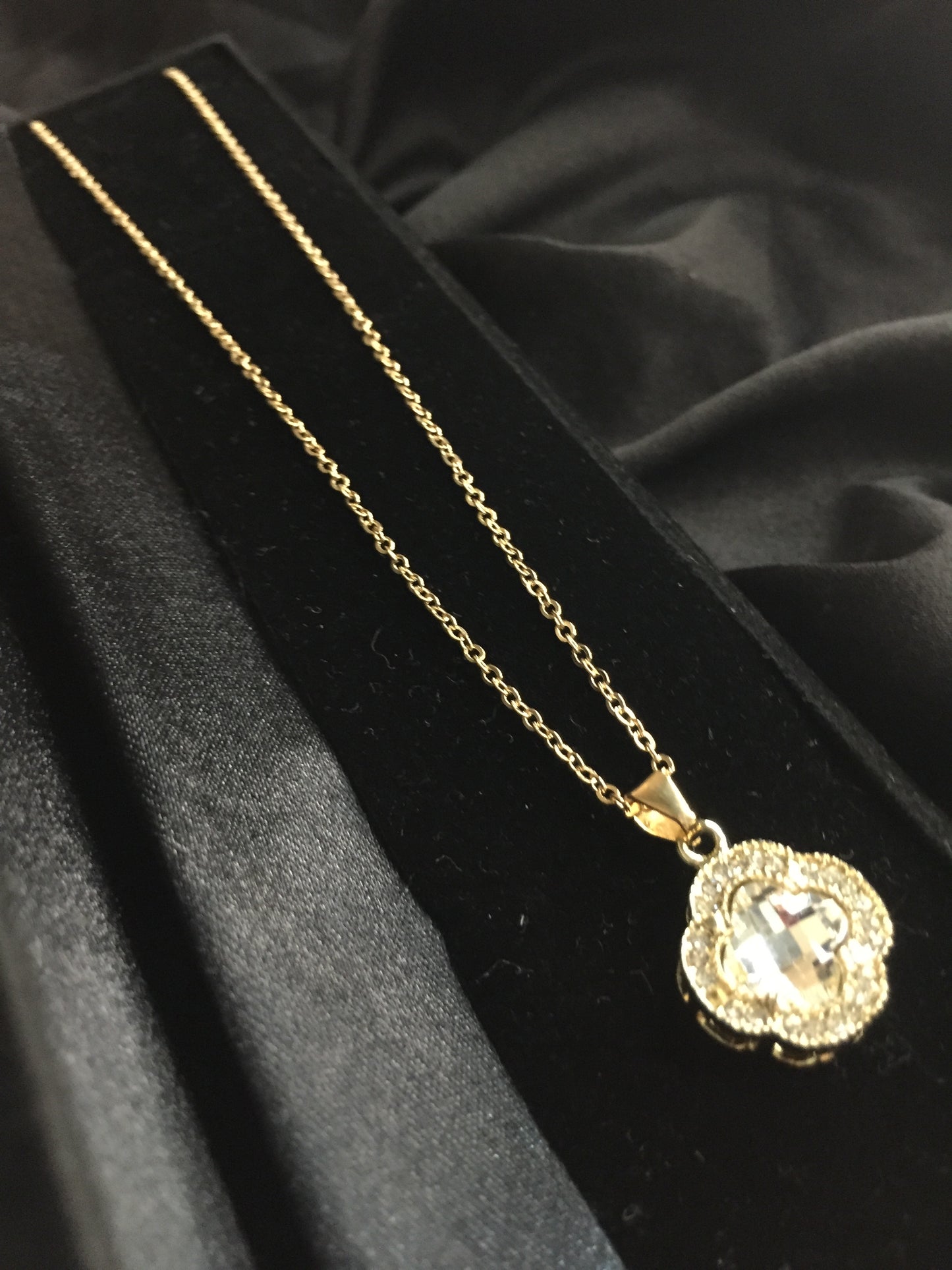 Elegant Clover Pendant Necklace with Crystal Accents