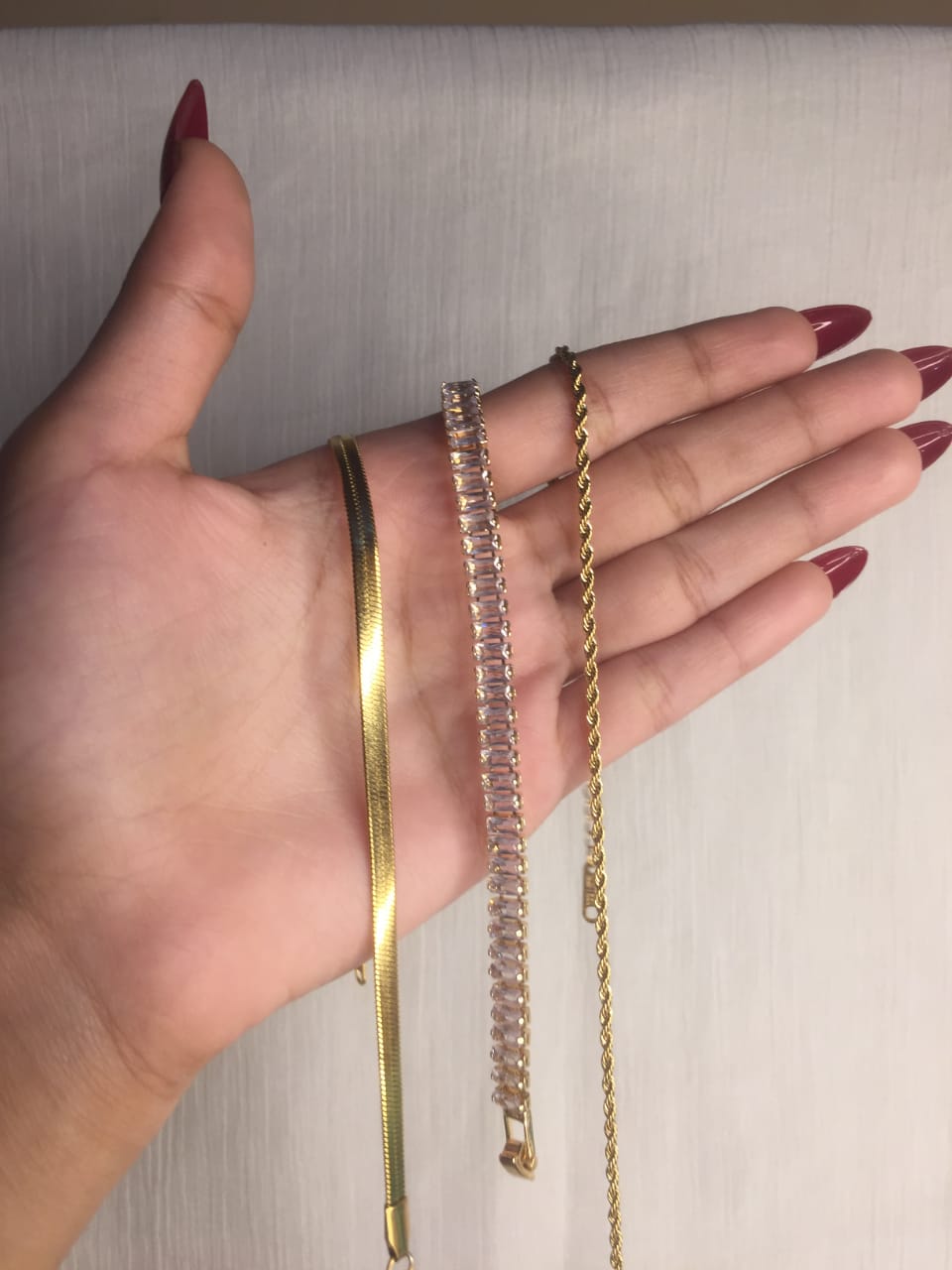BRACELET