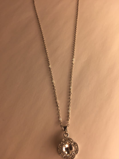 Elegant Clover Pendant Necklace with Crystal Accents