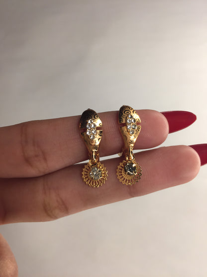 🌟 Elegant Gold-Plated Crystal Drop Earrings 🌟